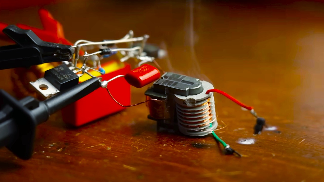 How to Build a Simple High Voltage Generator at Home